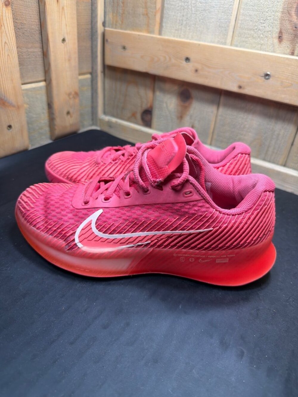 NikeCourt Air Zoom Vapor 11 Pink Tennis Shoes Womens Size 7 DR6965-600 - Picture 8 of 11
